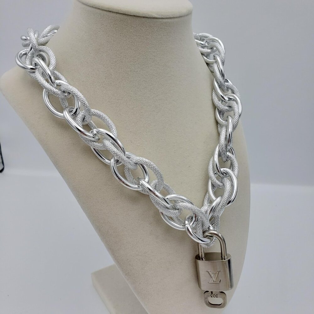 Authentic Louis Vuitton Padlock w/Unbranded Stainless Steel Plated Silver Chain - Picture 6 of 6